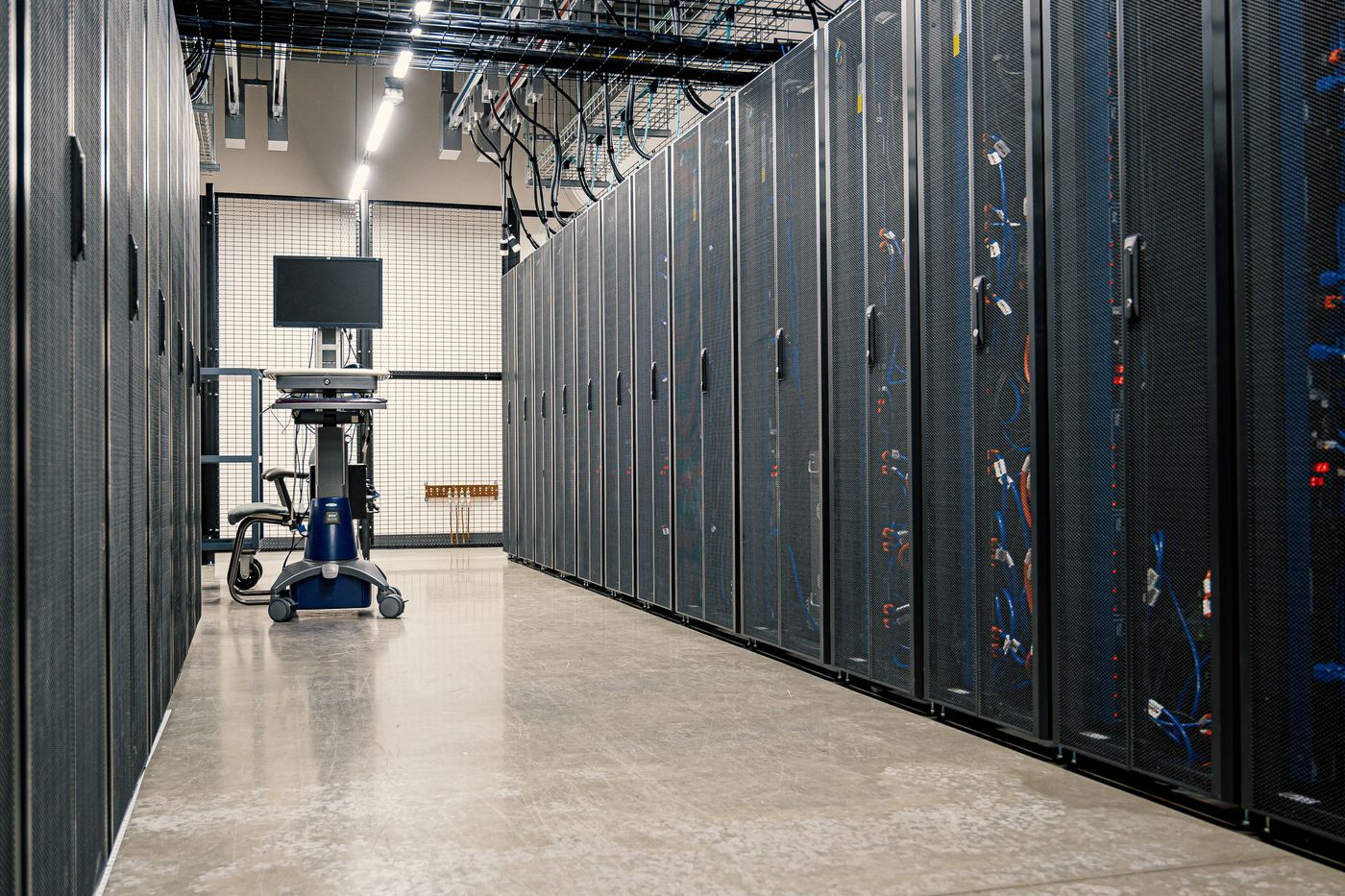 Corredor de racks em um data center